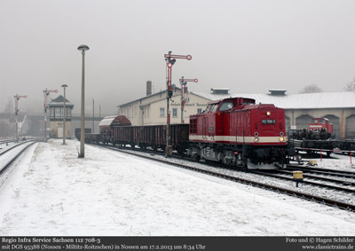 Mit der Reichsbahn-V100 entlang der winterlichen Freiberger Mulde - Fotogüterzug am 17.2.2013